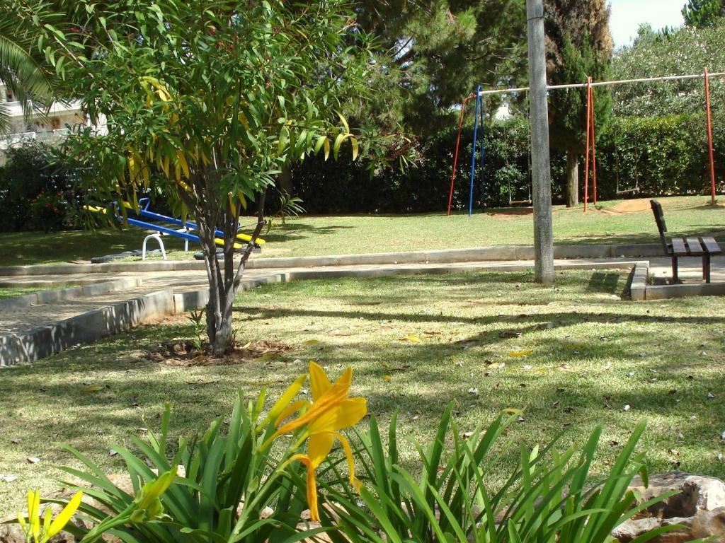 Parque Das Amendoeiras ヴィラモウラ エクステリア 写真