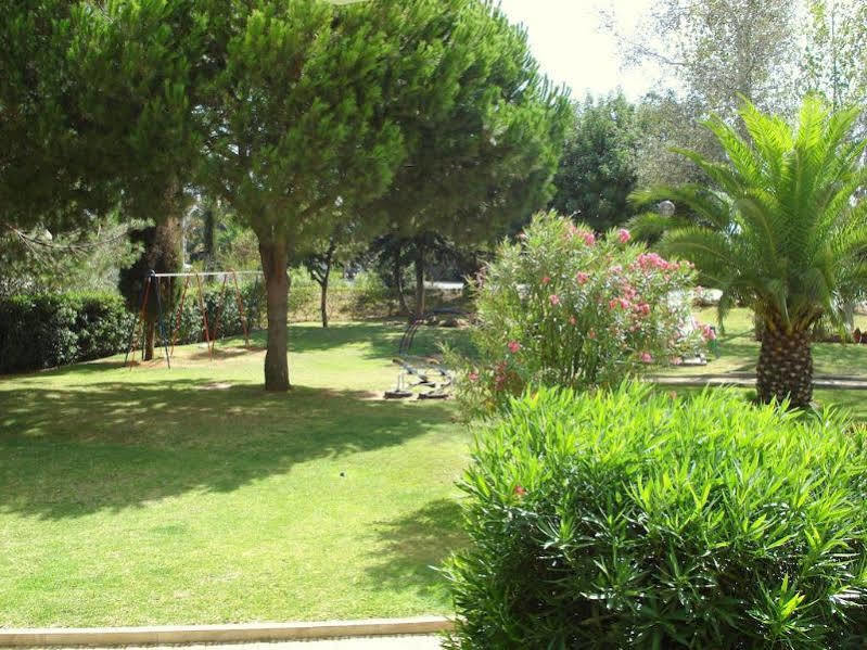 Parque Das Amendoeiras ヴィラモウラ エクステリア 写真